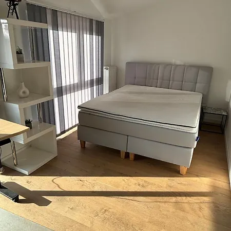 Lejlighed Wood&stone - Modernes Haus In Seenaehe Am Tankumsee Mit Terrasse, Outdoorkueche, Kamin, Homeoffice Bereich & Voll Ausgestatteter Kueche Im Naherholungsgebiet *