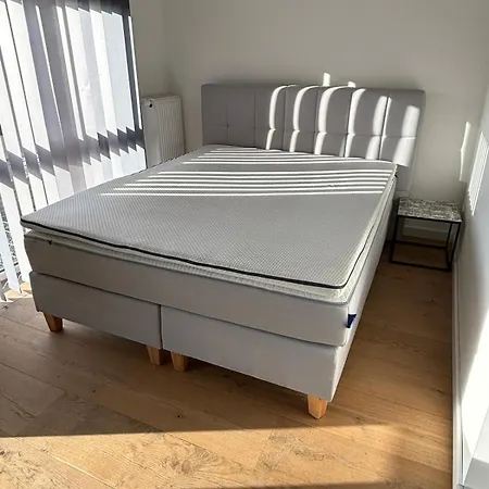 Moderne Wohlfuehloase In Seenaehe Am Tankumsee Mit Terrasse, Outdoorkueche, Kamin, Homeoffice Bereich Und Voll Ausgestatteter Kueche Im Naherholungsgebiet Isenbuettel