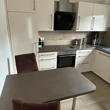 Lägenhet Wood&stone - Modernes Haus In Seenaehe Am Tankumsee Mit Terrasse, Outdoorkueche, Kamin, Homeoffice Bereich & Voll Ausgestatteter Kueche Im Naherholungsgebiet *