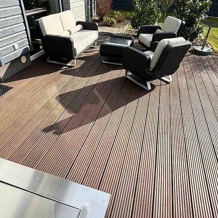 Lejlighed Wood&stone - Modernes Haus In Seenaehe Am Tankumsee Mit Terrasse, Outdoorkueche, Kamin, Homeoffice Bereich & Voll Ausgestatteter Kueche Im Naherholungsgebiet Isenbüttel