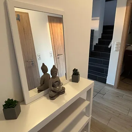 Moderne Wohlfuehloase In Seenaehe Am Tankumsee Mit Terrasse, Outdoorkueche, Kamin, Homeoffice Bereich Und Voll Ausgestatteter Kueche Im Naherholungsgebiet * Isenbuettel