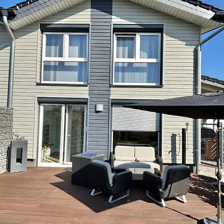 Lägenhet Wood&stone - Modernes Haus In Seenaehe Am Tankumsee Mit Terrasse, Outdoorkueche, Kamin, Homeoffice Bereich & Voll Ausgestatteter Kueche Im Naherholungsgebiet *
