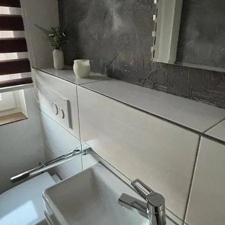 Apartman Wood&stone - Modernes Haus In Seenaehe Am Tankumsee Mit Terrasse, Outdoorkueche, Kamin, Homeoffice Bereich & Voll Ausgestatteter Kueche Im Naherholungsgebiet Isenbüttel