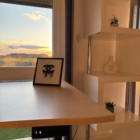 Moderne Wohlfuehloase In Seenaehe Am Tankumsee Mit Terrasse, Outdoorkueche, Kamin, Homeoffice Bereich Und Voll Ausgestatteter Kueche Im Naherholungsgebiet Isenbuettel