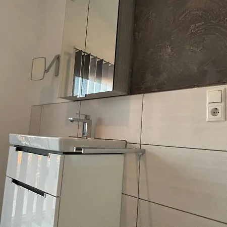Moderne Wohlfuehloase In Seenaehe Am Tankumsee Mit Terrasse, Outdoorkueche, Kamin, Homeoffice Bereich Und Voll Ausgestatteter Kueche Im Naherholungsgebiet Apartment Isenbuettel