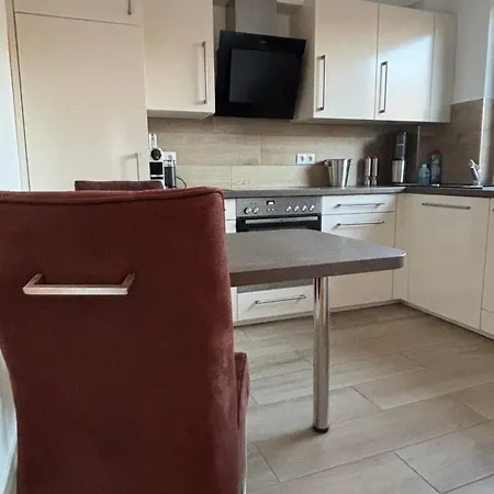 Moderne Wohlfuehloase In Seenaehe Am Tankumsee Mit Terrasse, Outdoorkueche, Kamin, Homeoffice Bereich Und Voll Ausgestatteter Kueche Im Naherholungsgebiet *