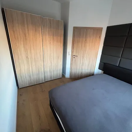 Moderne Wohlfuehloase In Seenaehe Am Tankumsee Mit Terrasse, Outdoorkueche, Kamin, Homeoffice Bereich Und Voll Ausgestatteter Kueche Im Naherholungsgebiet * Isenbuettel