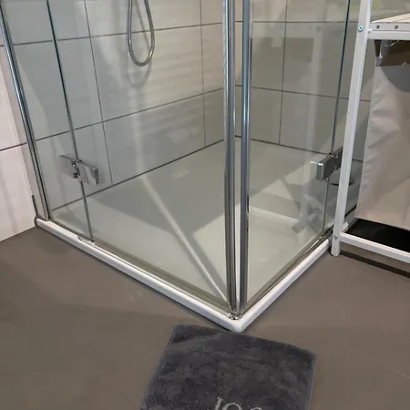 Apartment Moderne Wohlfuehloase In Seenaehe Am Tankumsee Mit Terrasse, Outdoorkueche, Kamin, Homeoffice Bereich Und Voll Ausgestatteter Kueche Im Naherholungsgebiet Isenbuettel
