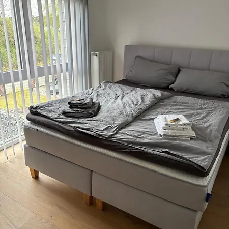 Moderne Wohlfuehloase In Seenaehe Am Tankumsee Mit Terrasse, Outdoorkueche, Kamin, Homeoffice Bereich Und Voll Ausgestatteter Kueche Im Naherholungsgebiet * Isenbuettel