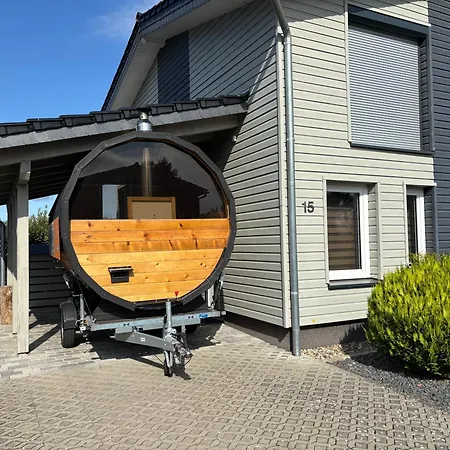 Lejlighed Wood&stone - Modernes Haus In Seenaehe Am Tankumsee Mit Terrasse, Outdoorkueche, Kamin, Homeoffice Bereich & Voll Ausgestatteter Kueche Im Naherholungsgebiet