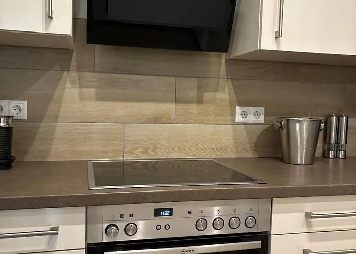 Wood&stone - Modernes Haus In Seenaehe Am Tankumsee Mit Terrasse, Outdoorkueche, Kamin, Homeoffice Bereich & Voll Ausgestatteter Kueche Im Naherholungsgebiet