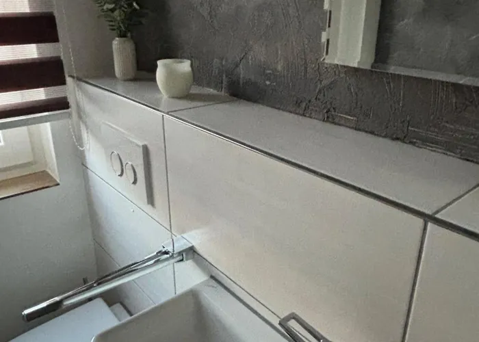 Apartamento Wood&stone - Modernes Haus In Seenaehe Am Tankumsee Mit Terrasse, Outdoorkueche, Kamin, Homeoffice Bereich & Voll Ausgestatteter Kueche Im Naherholungsgebiet Isenbüttel