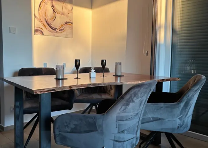 Wood&stone - Modernes Haus In Seenaehe Am Tankumsee Mit Terrasse, Outdoorkueche, Kamin, Homeoffice Bereich & Voll Ausgestatteter Kueche Im Naherholungsgebiet Apartamento
