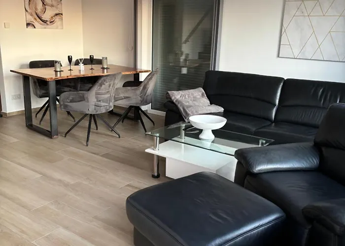 Wood&stone - Modernes Haus In Seenaehe Am Tankumsee Mit Terrasse, Outdoorkueche, Kamin, Homeoffice Bereich & Voll Ausgestatteter Kueche Im Naherholungsgebiet Apartamento *