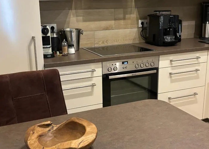 Wood&stone - Modernes Haus In Seenaehe Am Tankumsee Mit Terrasse, Outdoorkueche, Kamin, Homeoffice Bereich & Voll Ausgestatteter Kueche Im Naherholungsgebiet Apartamento Isenbüttel