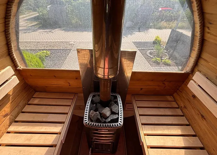Wood&stone - Modernes Haus In Seenaehe Am Tankumsee Mit Terrasse, Outdoorkueche, Kamin, Homeoffice Bereich & Voll Ausgestatteter Kueche Im Naherholungsgebiet Isenbüttel